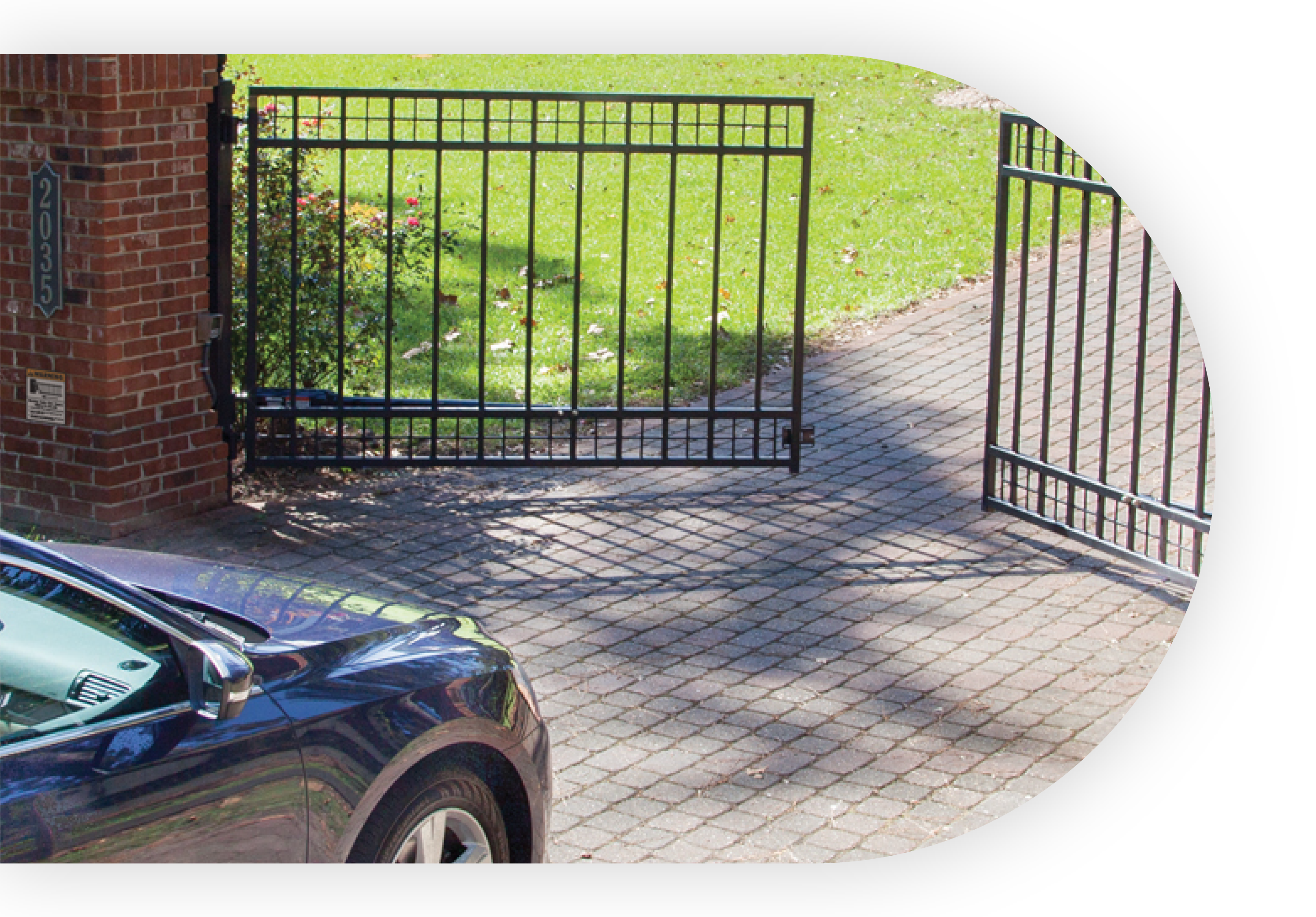 Gate access arm